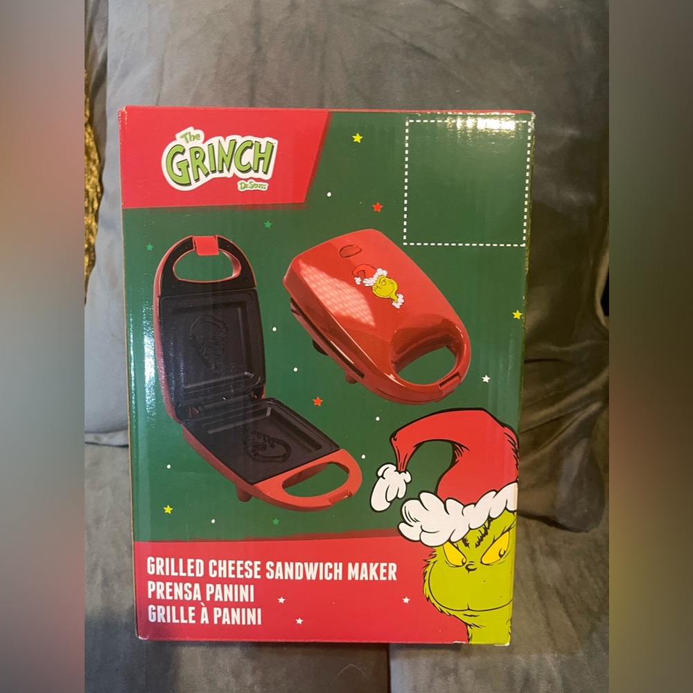 The Grinch Grilled Cheese Sandwich Maker
